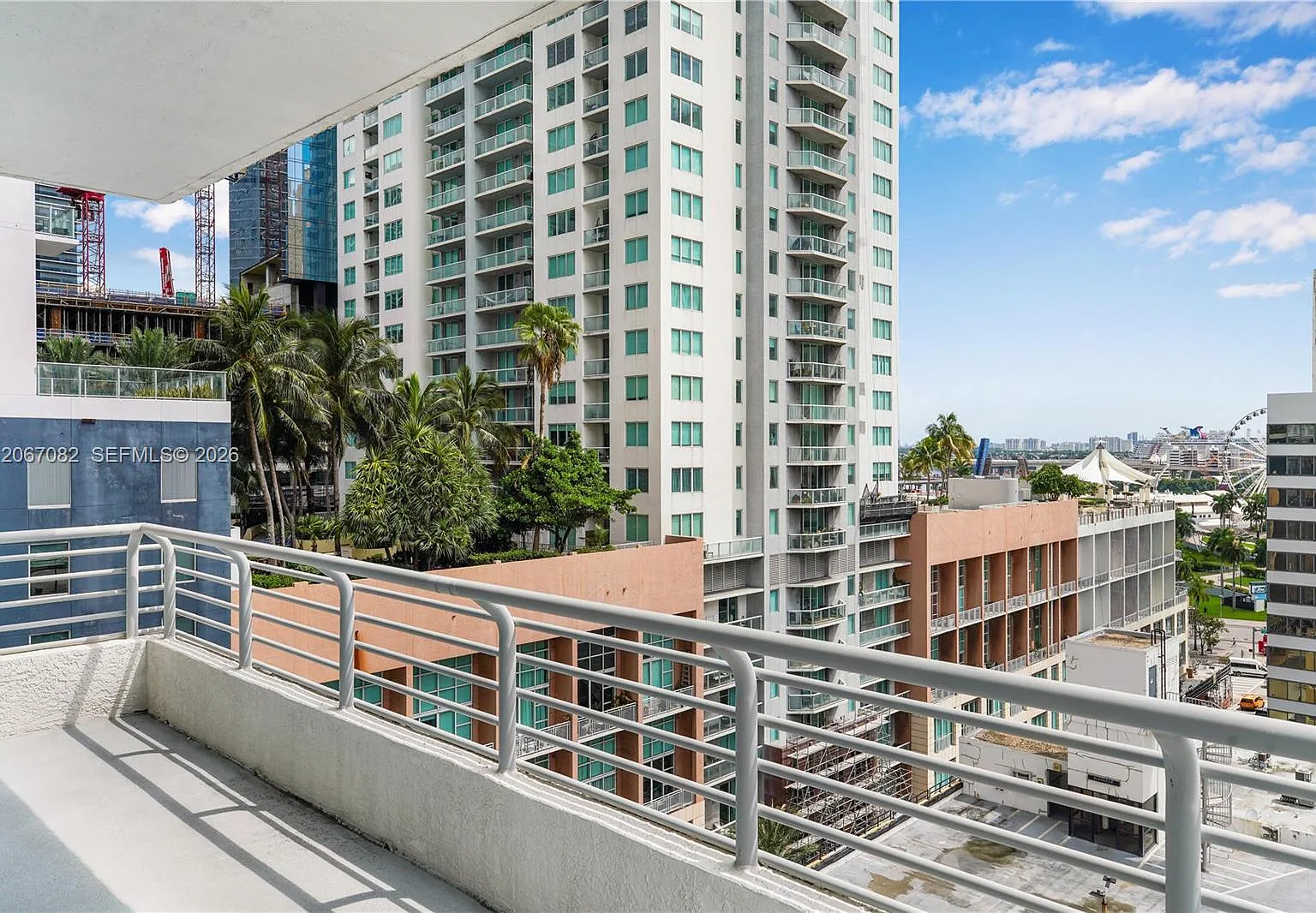 The Loft Downtown Ii Cond — Photo 1