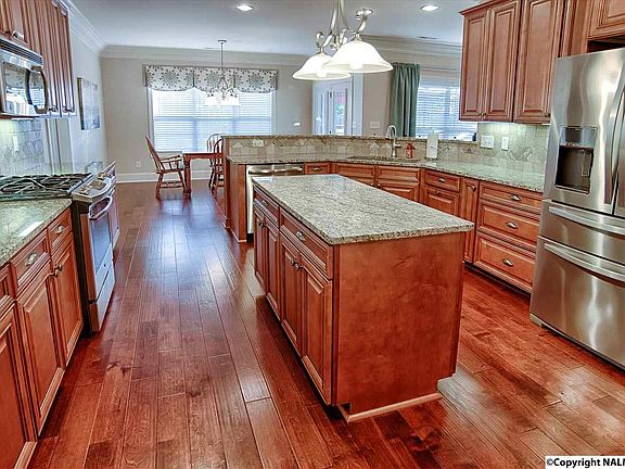 4th image of 4 Forest Meadow Blvd