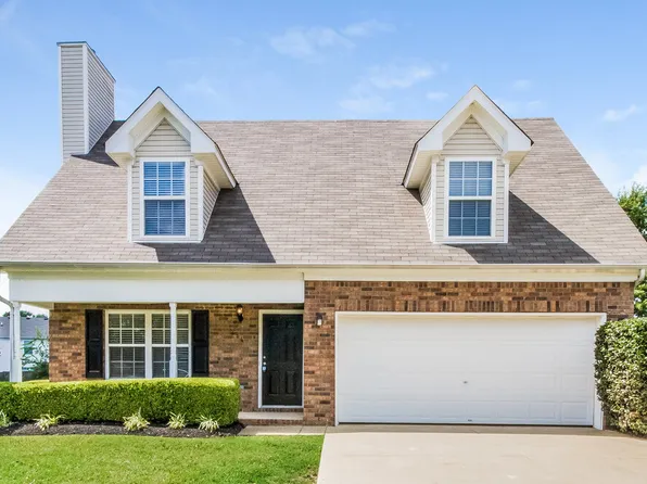 2211 Newport Dr, Spring Hill, TN 37174