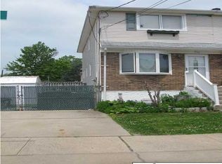 553 Riga St, Staten Island, NY 10306