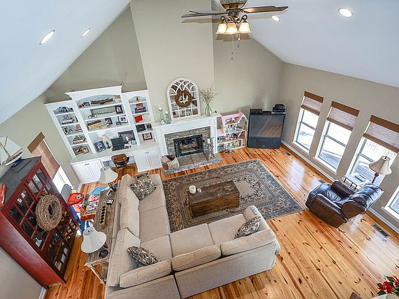 3rd image of 235 Riverchase Dr