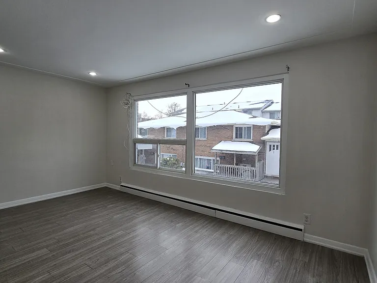 143 Oxford St E #5 — Photo 7