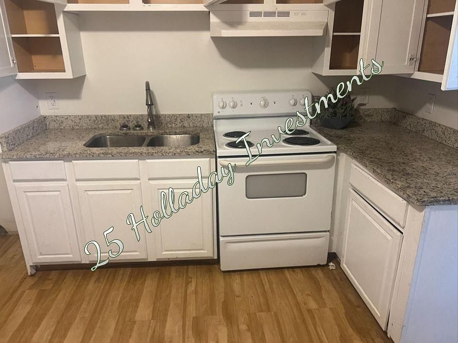 1st image of 25 Holladay Dr