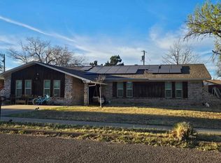 517 E Harriet St, Alpine, TX 79830