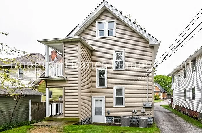 18436 Sloane Ave #1 — Photo 11