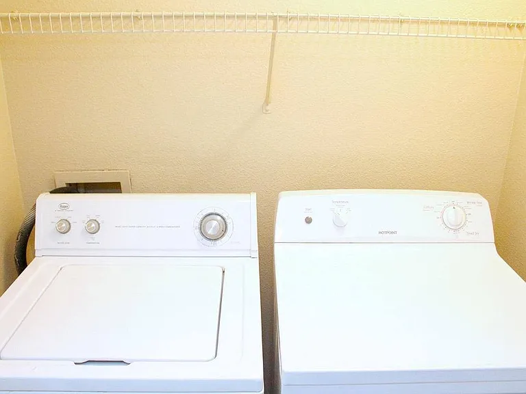 Avalon at Seven Hills — Photo 15