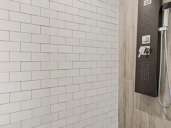 2nd image of 4412 San Jacinto St #3