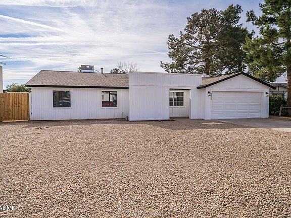 3rd image of 3925 E ANDORRA Drive