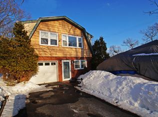 31 Fay Ave, Stanhope, NJ 07874