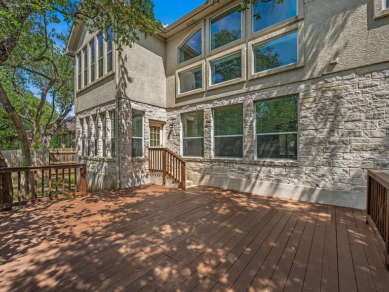 6920 Larue Belle Cv — Photo 37