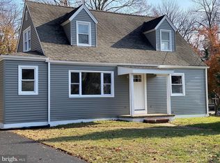 62 Edgewood Rd, Bordentown, NJ 08505