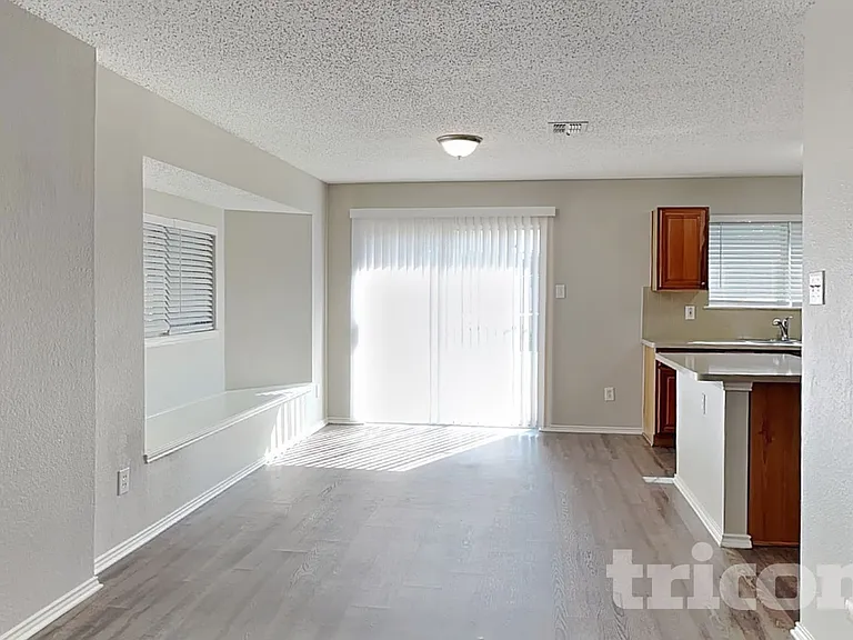 7109 Galveston Dr — Photo 6