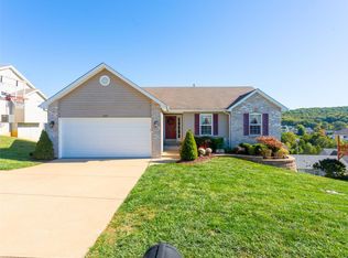 2171 Oakglen St, Imperial, MO