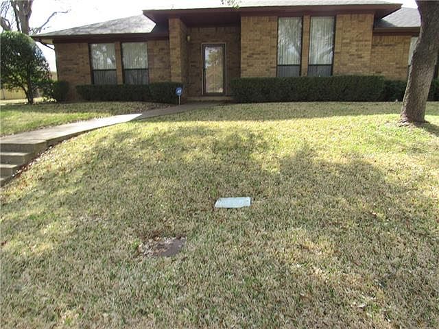 2nd image of 7208 Johnstone Ln