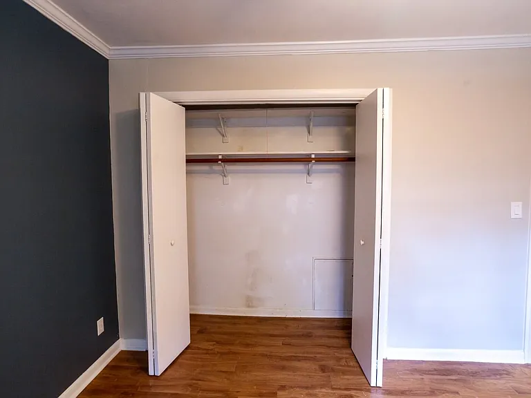 Woodland Ave NE — Photo 9