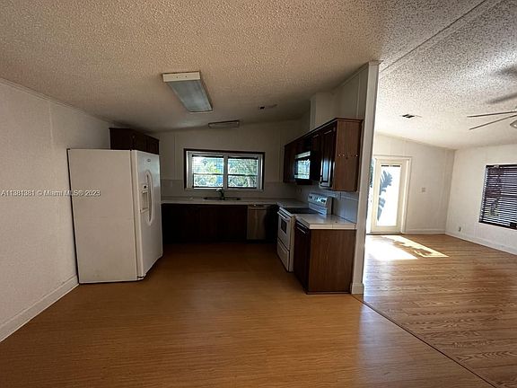 5th image of 35250 SW 177th Ct Unit 5