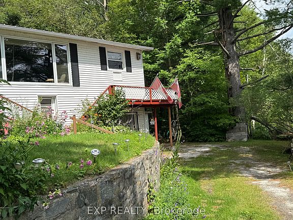 2nd image of 72 B Bridge St