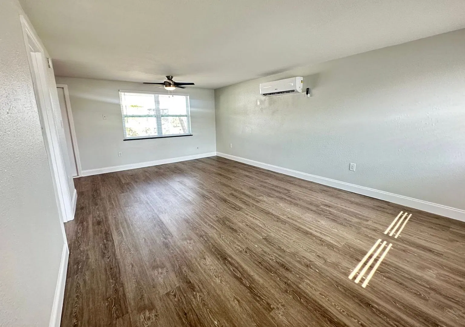 Lemon Bay Bungalows — Photo 2