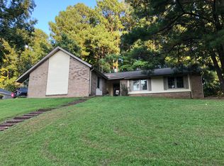 5117 Azalea Trl, Northport, AL 35473