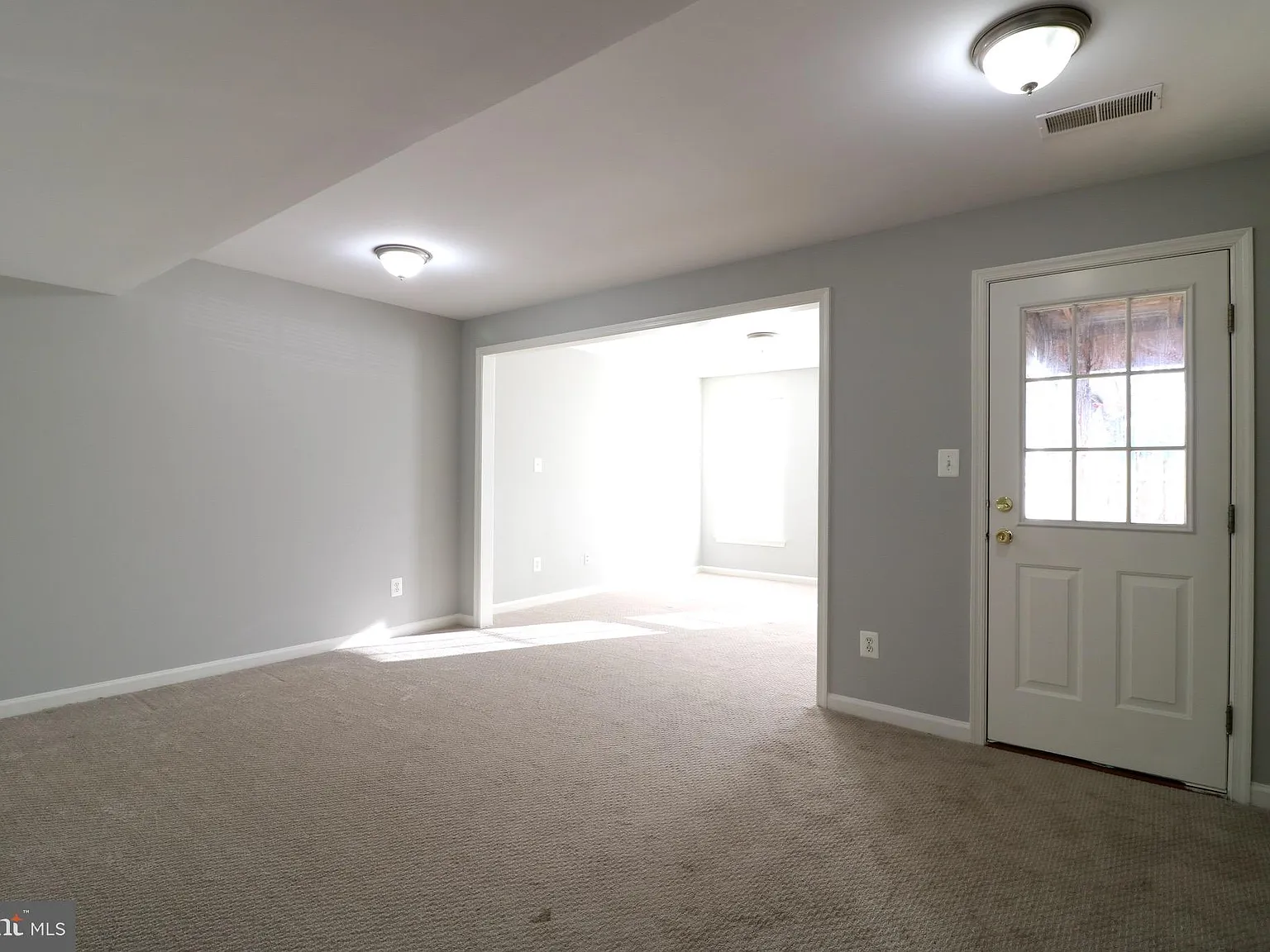 3 bed, 2.5 bath, 1628 sqft, $3,000 — Photo 4