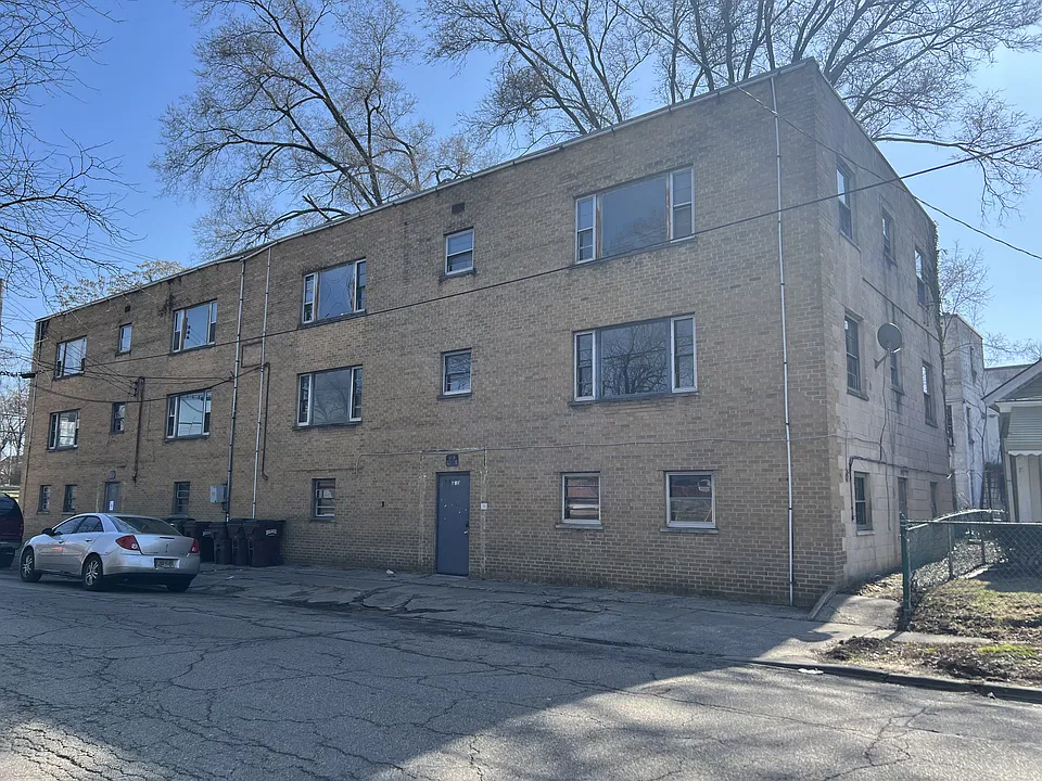 601 Mulberry St #5