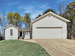 113 Stone Edge Dr, Hiram, GA 30141