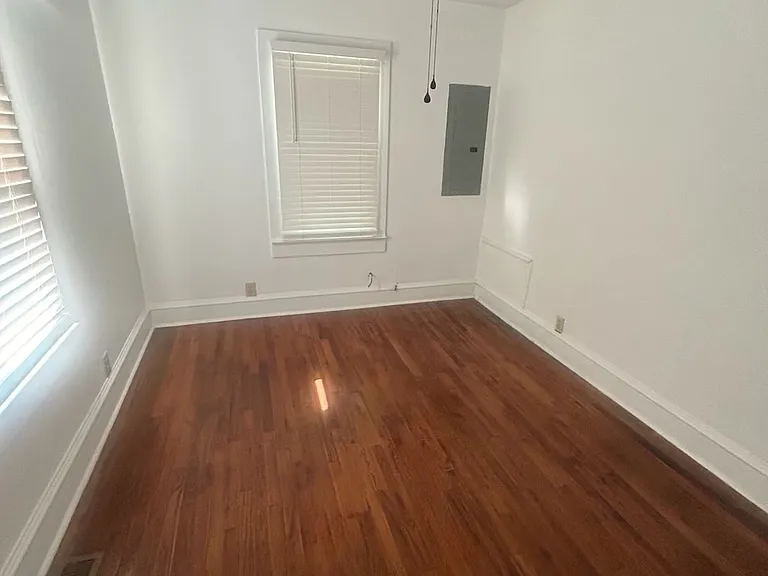 45 Georgia Ave — Photo 12