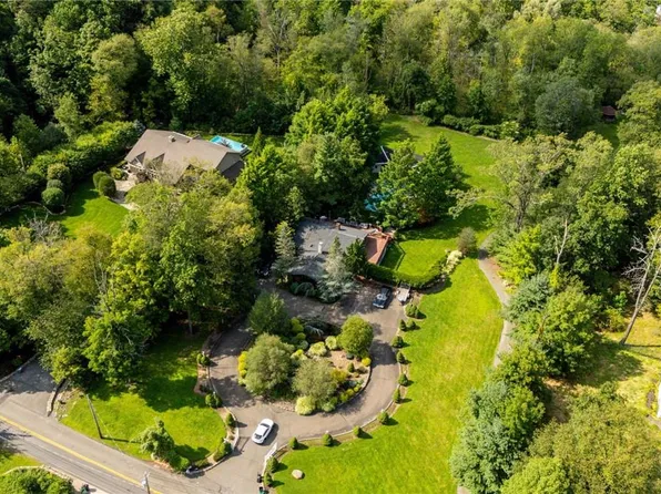 (undisclosed Address), New City, NY 10956