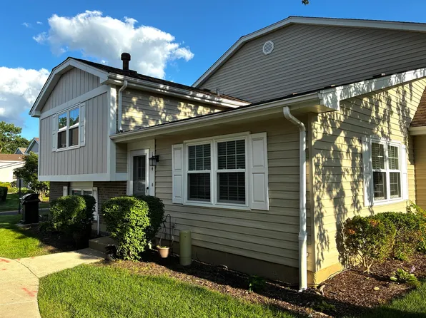 (undisclosed Address), Wheaton, IL 60189