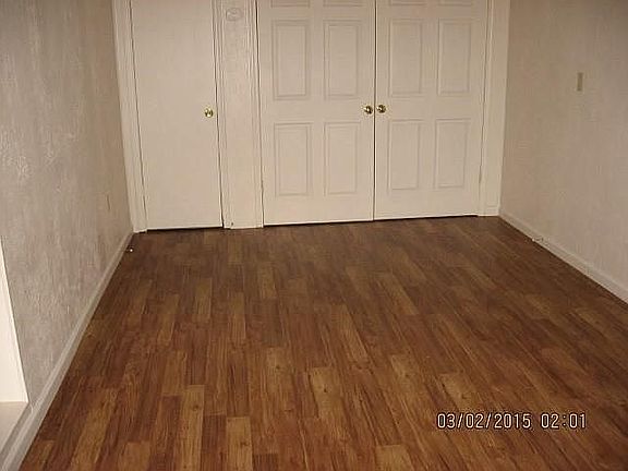 4th image of 16 NW 40th St