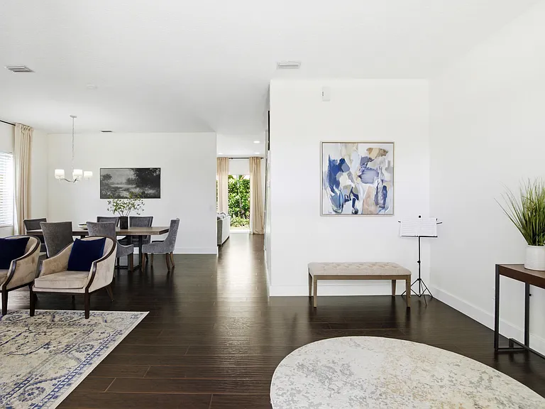 101 Mill Pond Ln — Photo 4
