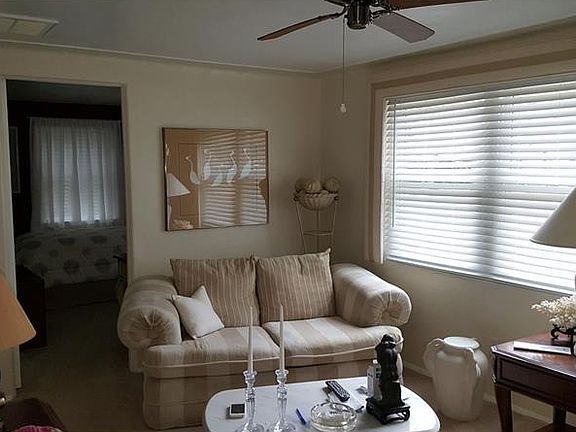 5th image of 3958 52nd Ave N