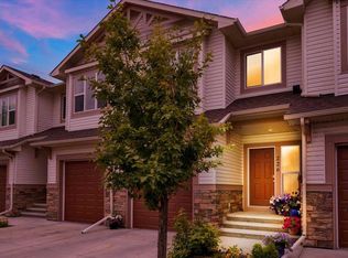 226 NE Sunset Point, Cochrane, AB T4C 0L2
