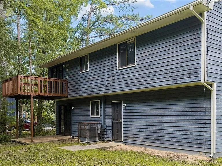7055 Hania Dr — Photo 32