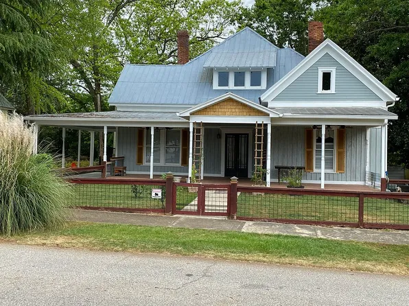 79 Georgia Ave, Commerce, GA 30529