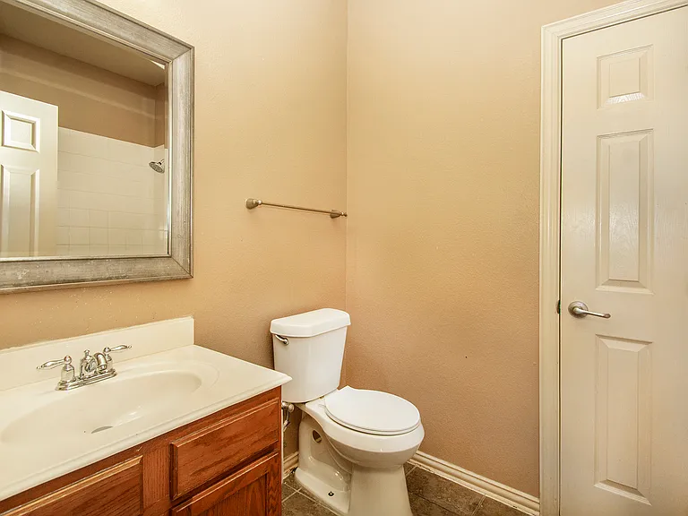 903 Fieldstone Dr — Photo 21