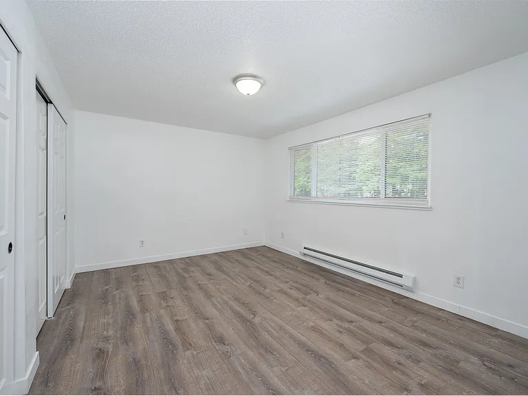 Blue Ridge Apartments — Photo 9