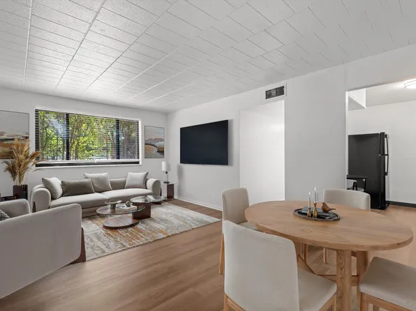 Edgewood Court Apartments