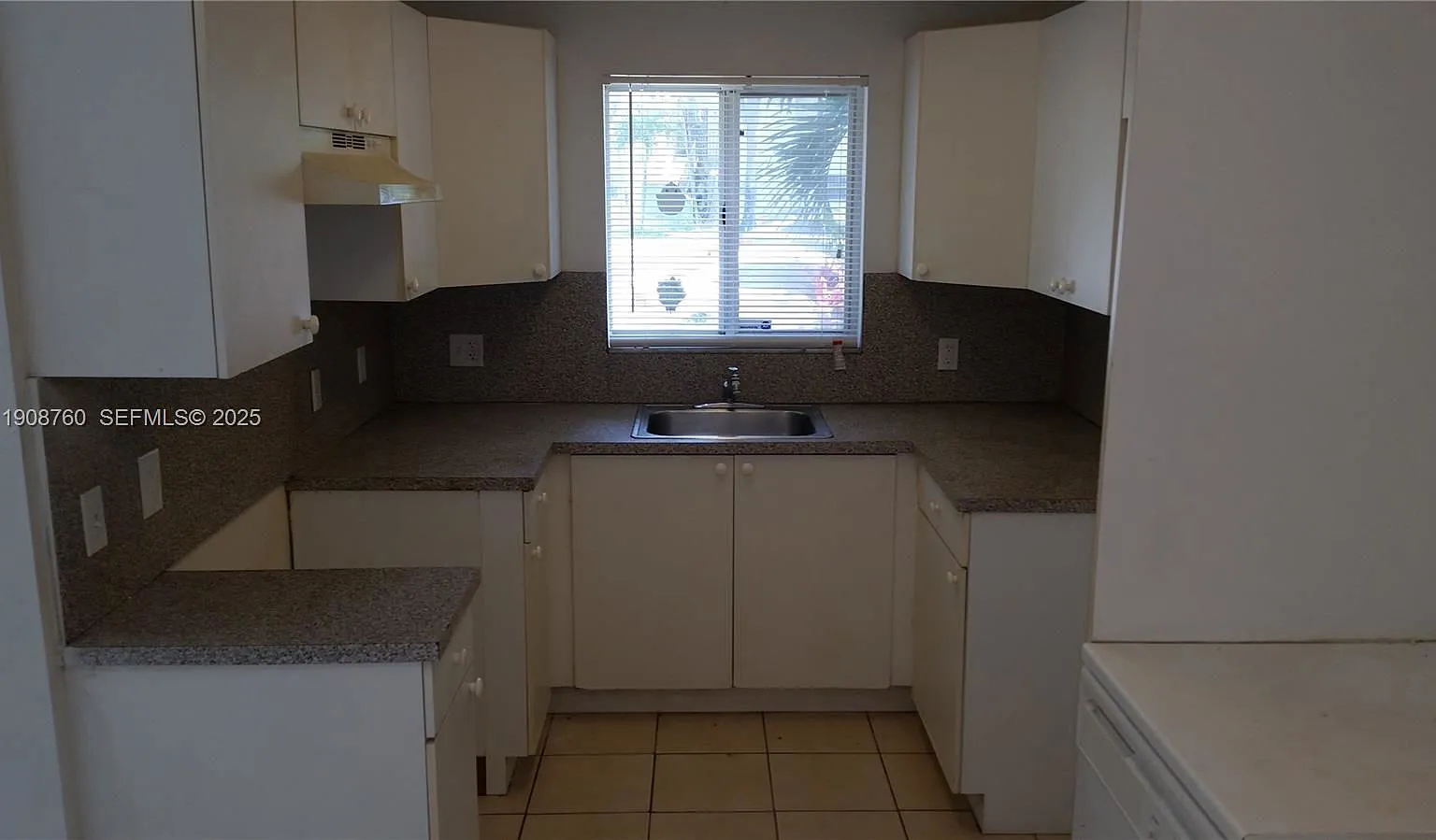 4 bed, 2.0 bath, $2,650 — Photo 1