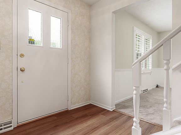 3rd image of 5792 Haddon Pl