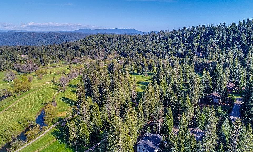 1st image of 26341 Golf Links Dr