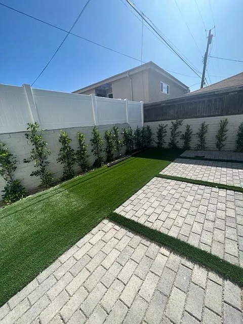 4 bed, 2000 sqft, $5,495 — Photo 4