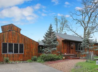 5205 Greenfield Pkwy, East Lansing, MI