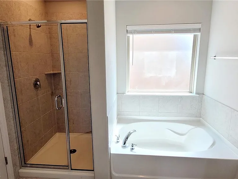 300 Bright Star Ln — Photo 12