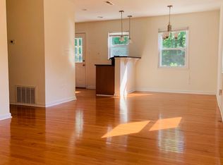 1831 Cherri Dr, Falls Church, VA 22043