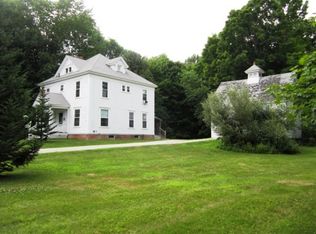 43 Pleasant St, Epping, NH 03042