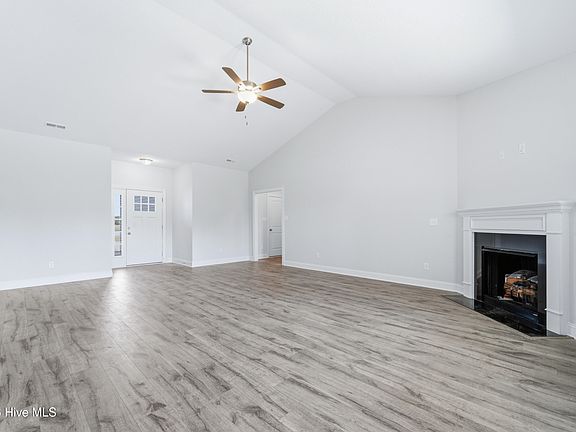 5th image of 223 Windsor Run Boulevard