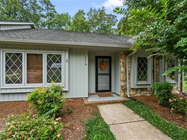 4419 Lake Walk Dr, Greensboro, NC 27410