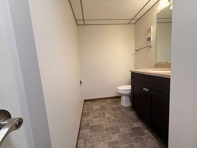 Wingra West Apartments — Photo 6