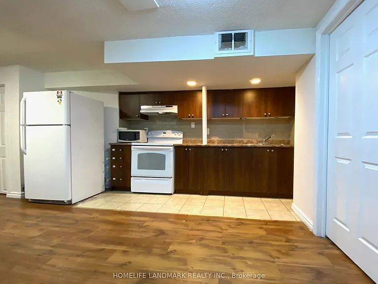 3121 Jessica Ct #LOWER — Photo 6